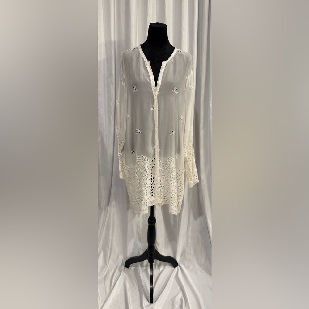 Johnny Was White Eyelet Embroidered Tunic Blouse BOHO